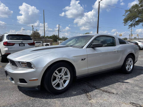 2012 Ford Mustang V6