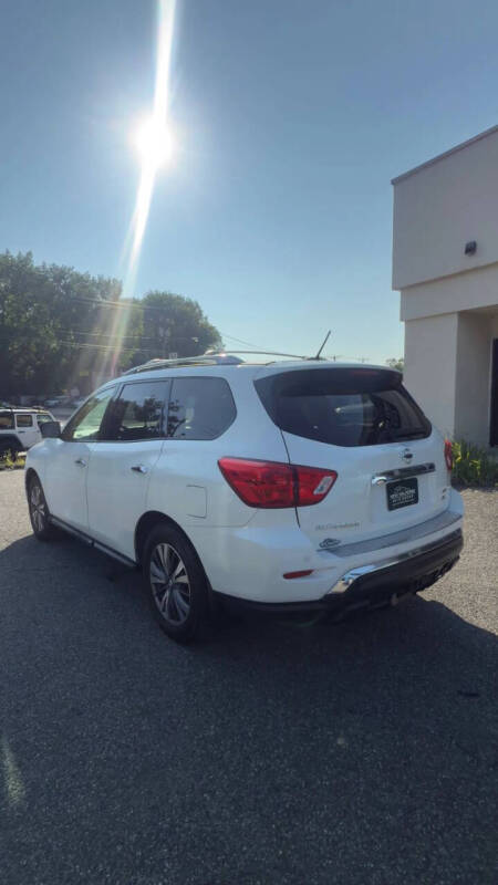 2017 Nissan Pathfinder