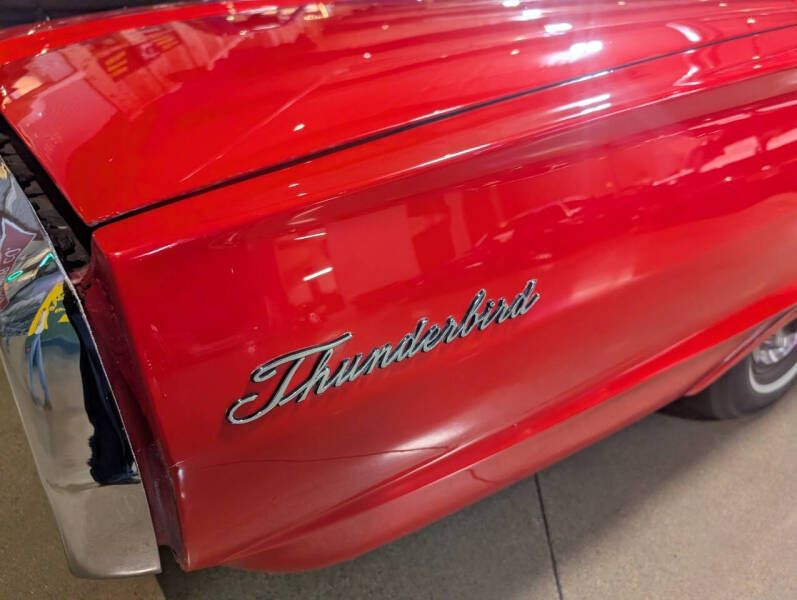 1965 Ford Thunderbird