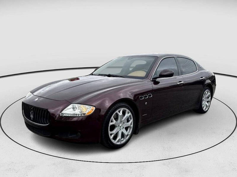 2010 Maserati Quattroporte Base's photo