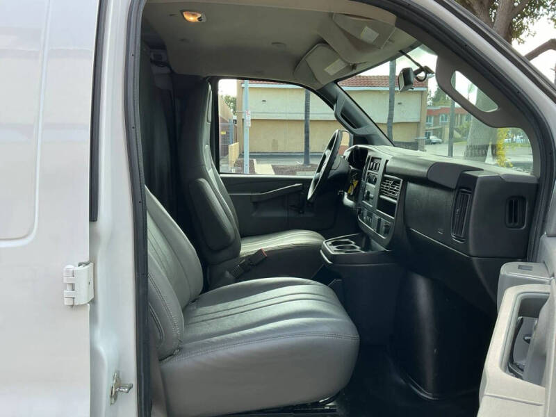 2020 Chevrolet Express 2500