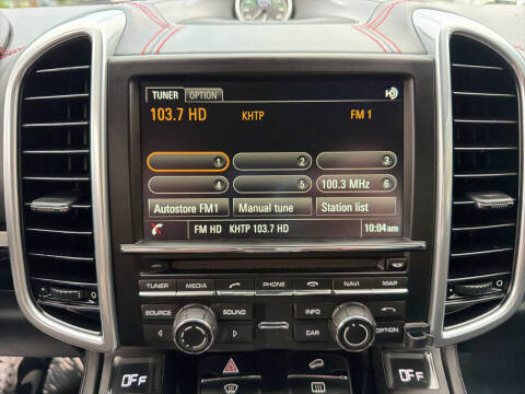 2016 Porsche Cayenne GTS