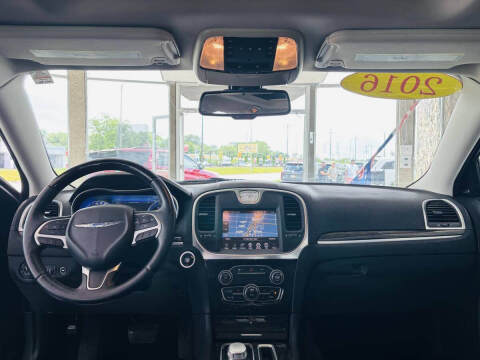 2016 Chrysler 300 C