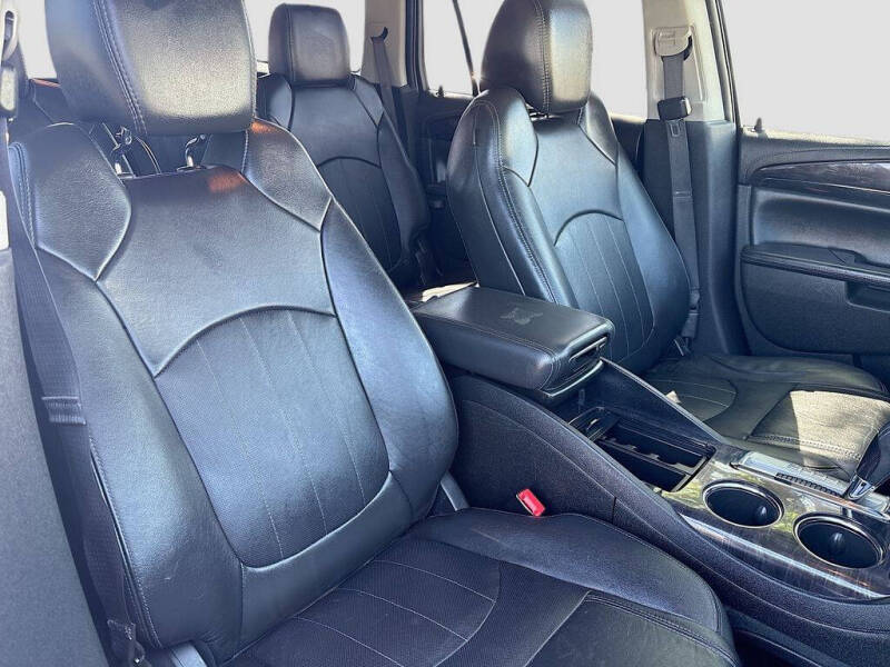 2017 Buick Enclave Leather