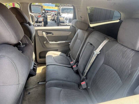 2017 Chevrolet Traverse LS