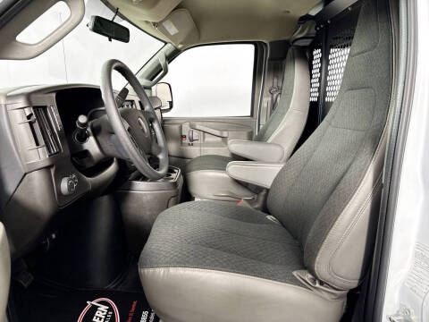 2024 GMC Savana 2500