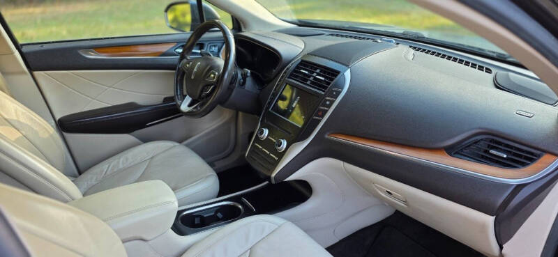 2017 Lincoln MKC Select