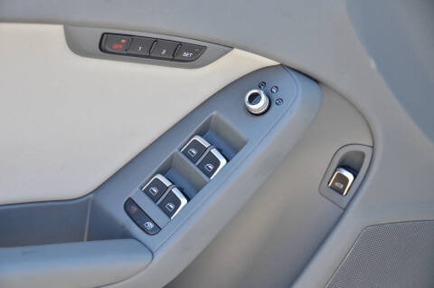 2015 Audi A4 2.0T quattro Premium Plus