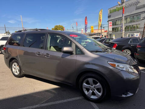 2015 Toyota Sienna for sale at United auto sale LLC in Newark NJ