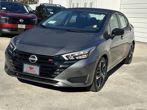 2025 Nissan Versa SR
