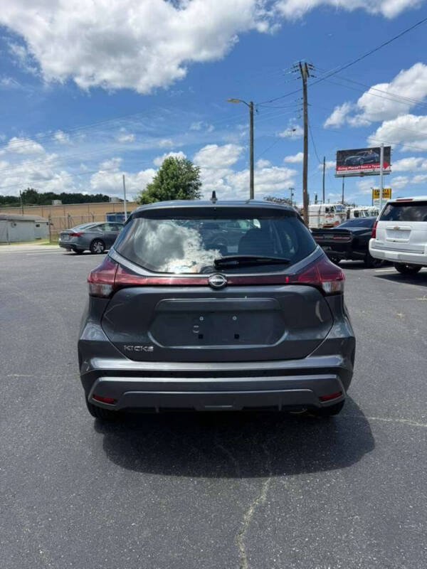 2023 Nissan Kicks S
