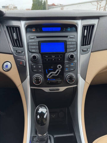 2012 Hyundai Sonata Hybrid