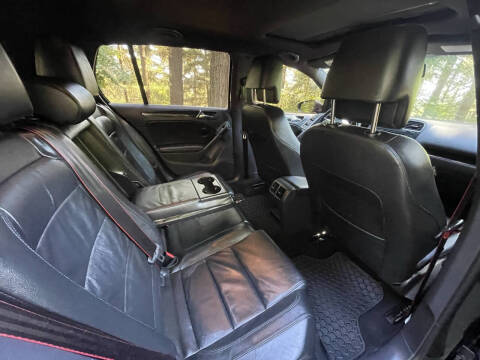 2013 Volkswagen GTI Wolfsburg Edition PZEV