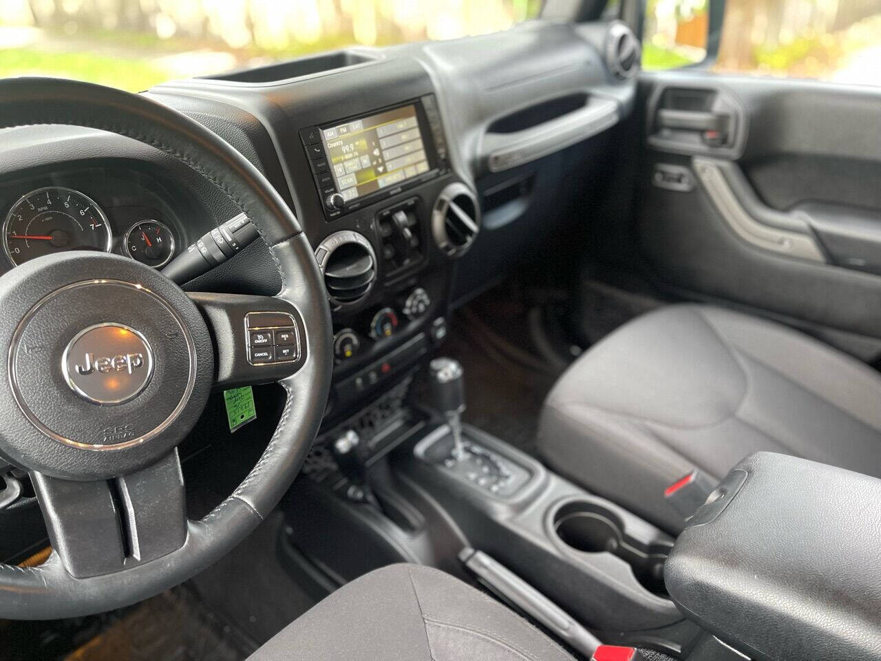 2016 Jeep Wrangler Unlimited  - $15,500