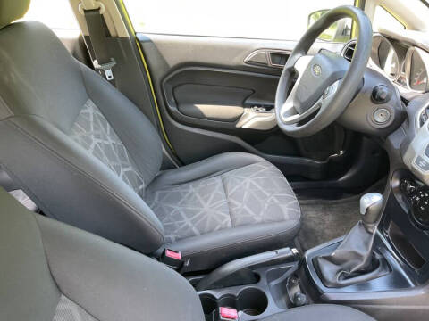 2011 Ford Fiesta SE