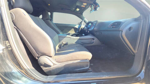 2017 Dodge Challenger SXT