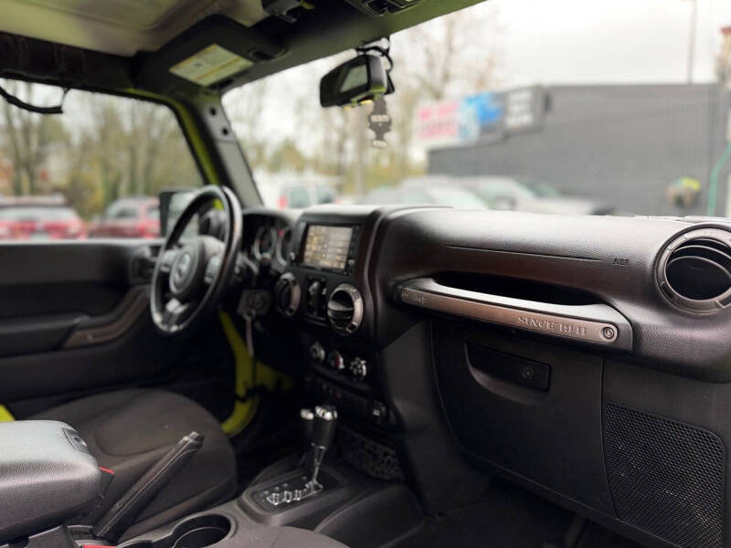 2016 Jeep Wrangler Unlimited Sport