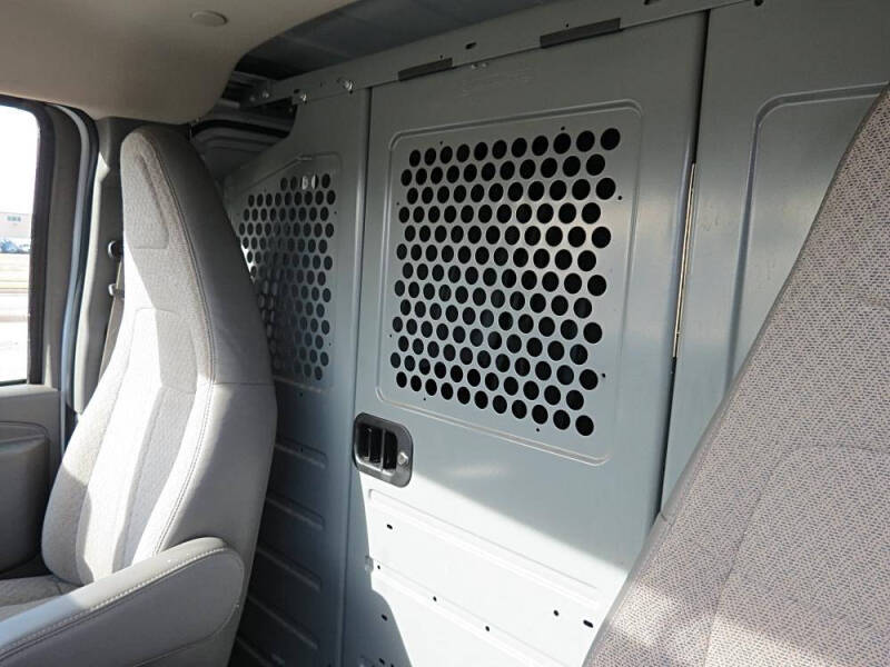 2017 Chevrolet Express 2500