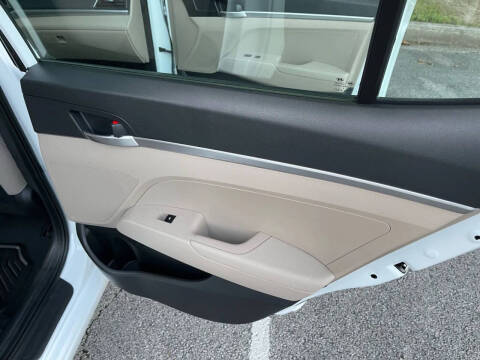 2019 Hyundai Elantra