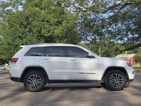 2020 Jeep Grand Cherokee Laredo