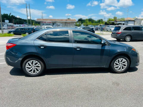 2017 Toyota Corolla LE