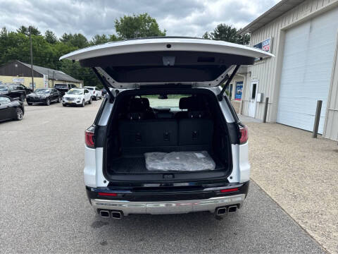 2025 GMC Acadia Denali