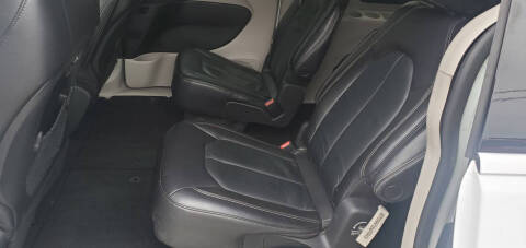 2022 Chrysler Pacifica Touring L