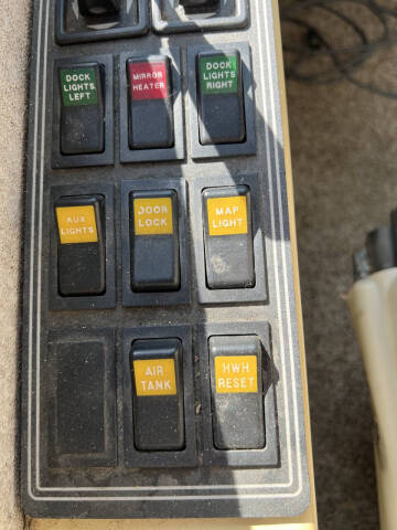 2002 Foretravel GV320 4010