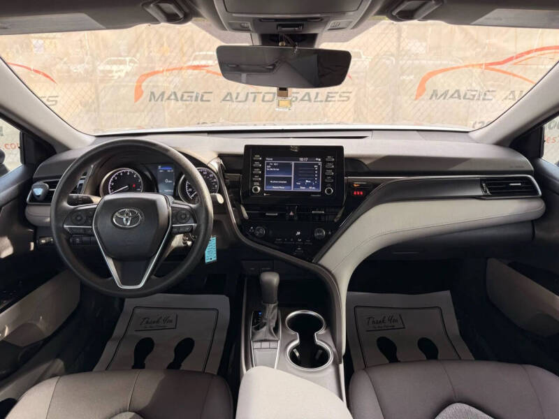 2023 Toyota Camry LE