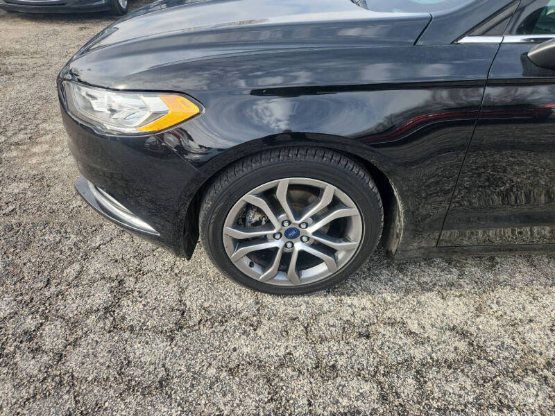 2017 Ford Fusion SE