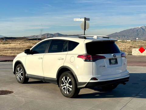 2017 Toyota RAV4 LE