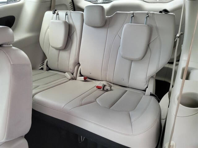2018 Chrysler Pacifica Touring L Plus