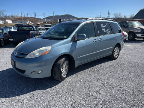 2007 Toyota Sienna for sale at Bailey's Auto Sales in Cloverdale VA