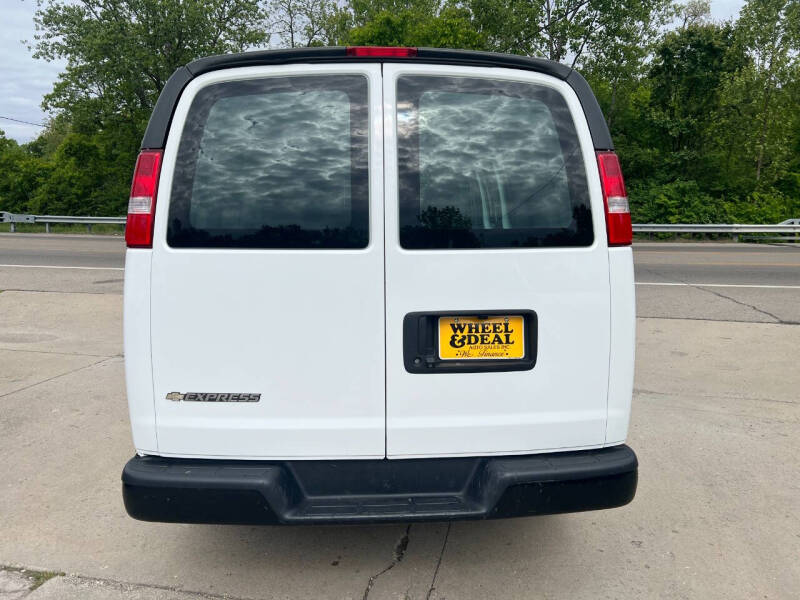 2019 Chevrolet Express 2500
