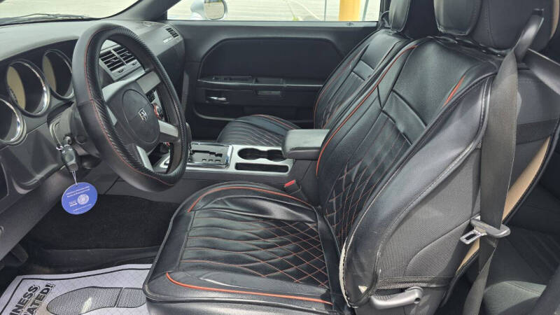 2010 Dodge Challenger SE