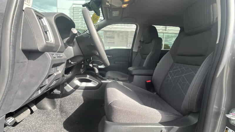 2026 Nissan Frontier SV