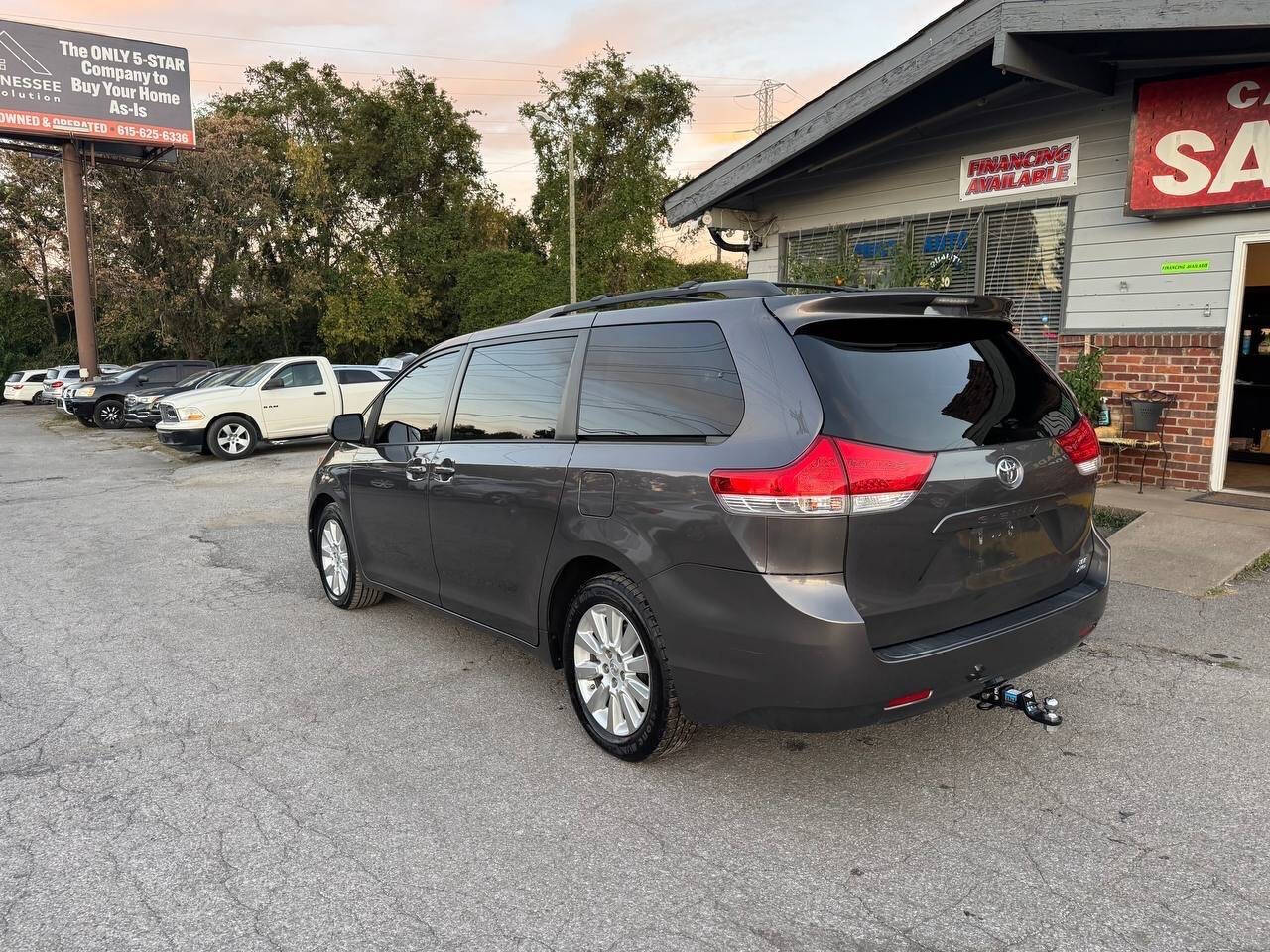 2013 Toyota Sienna for sale at Green Ride LLC in NASHVILLE, TN