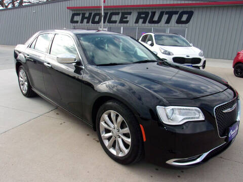 2018 Chrysler 300 for sale at Choice Auto in Carroll IA