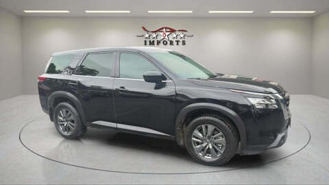 2023 Nissan Pathfinder S