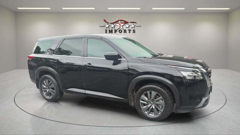 2023 Nissan Pathfinder S