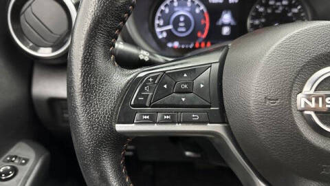 2022 Nissan Kicks SR