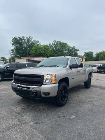 2009 Chevrolet Silverado 1500 for sale at Gator's Auto Sales in Garland TX