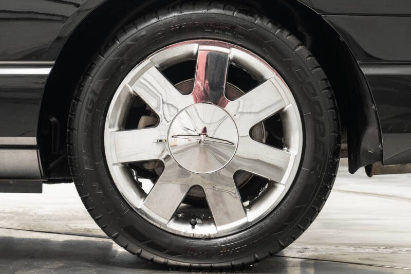 2003 Ford Thunderbird