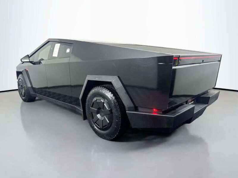 2024 Tesla Cybertruck