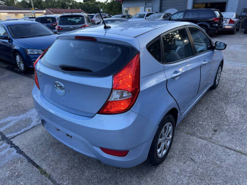 2012 Hyundai Accent GS