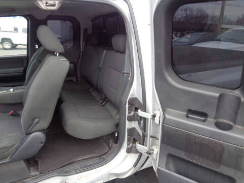 2011 Nissan Titan SV