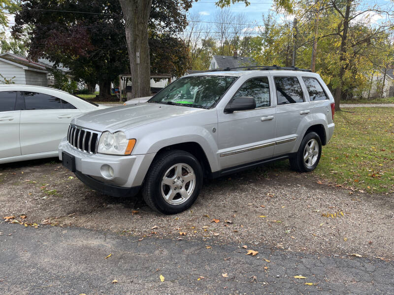 2005 Jeep Grand Cherokee for sale at Antique Motors in Plymouth IN