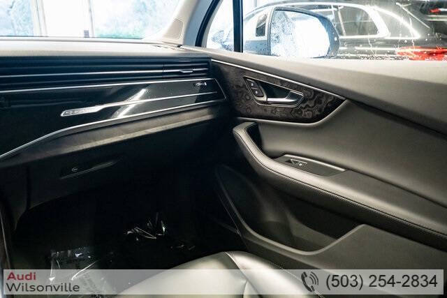 2023 Audi Q7 quattro Premium Plus 55 TFSI