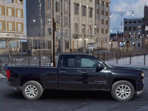 2018 Chevrolet Silverado 1500 Custom