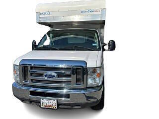 2016 Ford E-Series Cutaway Base's photo